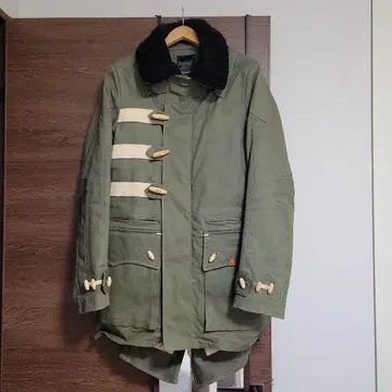 올리브 그린 밀리터리 자켓