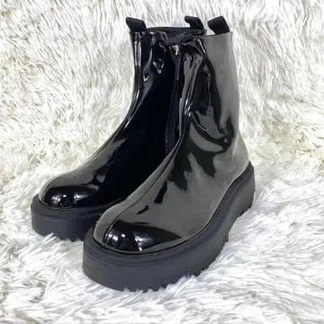 'zara'(24.5) 사이드 지퍼 에나멜 통굽 부츠