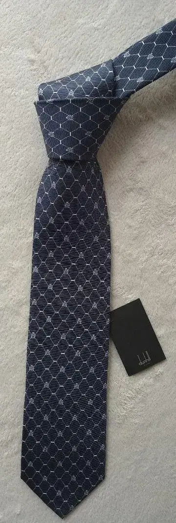 dunhill 네이비 육각형 패턴 넥타이 실크