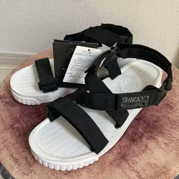 새상품 SHAKA 샤카 andA 별주 스포츠 샌들 블랙 화이트 25cm