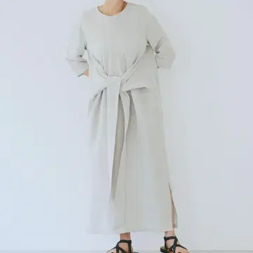 미사용 새상품 개럴개런트 23SS 프론트 리본 원피스 린넨