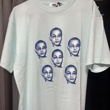 ARAKI 스카이블루 티셔츠 얼굴 프린트