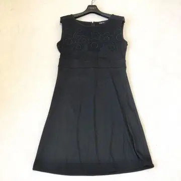 마리콴트 시스루 원피스 블랙 데이지 비침 슬리브리스 38