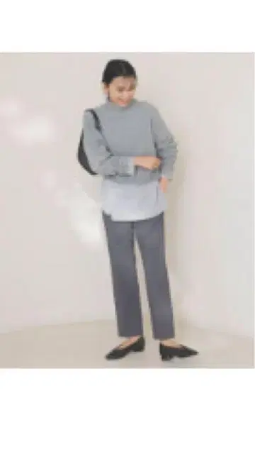 UNFILO 테이퍼드 팬츠