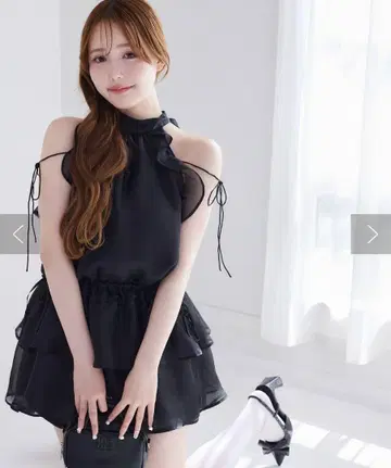 NICE CLAUP 아메스리 미니 원피스 블랙