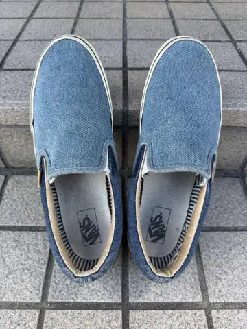 반스 슬립온