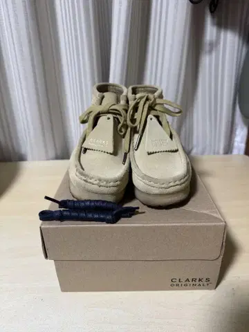 클락스 왈라비 CLARKS Wallabee Boot.