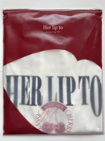 미사용 새상품 herlipto classic 체리 티셔츠 white