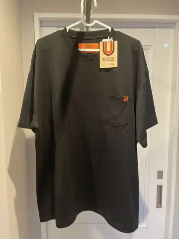 UNIVERSAL OVERALL 포켓 티셔츠 블랙 XL