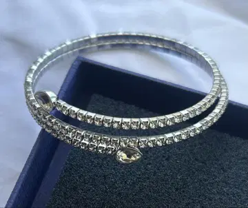 스와로브스키 SWAROVSKI 뱅글 크리스탈