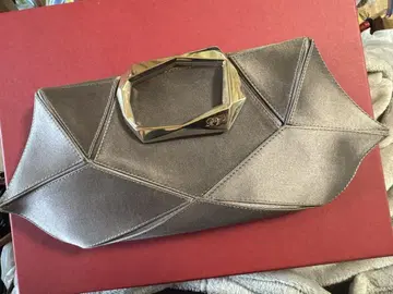 Roger Vivier 클러치백 그레이