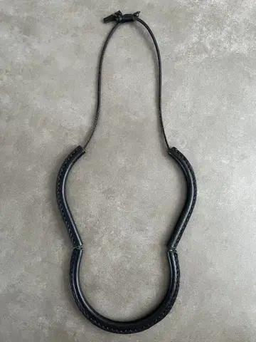 Crescioni 목걸이