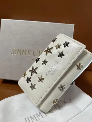 JIMMY CHOO 별 모양 스터드 키 케이스