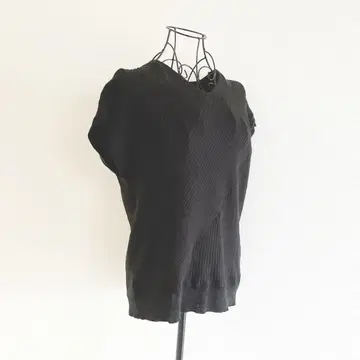 알파벳 알파벳 리브 니트 상의 블랙 반팔 심플 예쁜