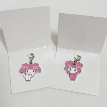 TWICE 산리오 콜라보 키링 참 허벅지