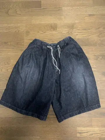 sillage 데님 워시 블랙 숏 팬츠