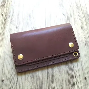 소가죽 트래커 지갑 미들 사이즈 심플한 디자인 브라운