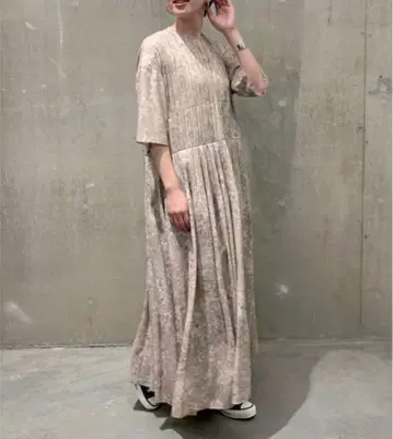 CLANE FLOWING FLOWER 원피스 사이즈 2