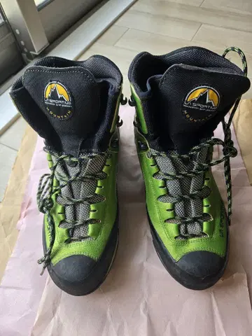 La Sportiva 등산화 정크 처리 그린/블랙 44인치