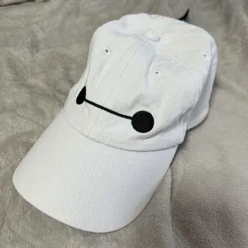 BAYMAX 화이트 컬러 캡