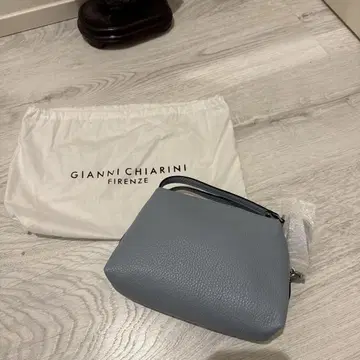 GIANNI CHIARINI 라이트 블루 숄더백