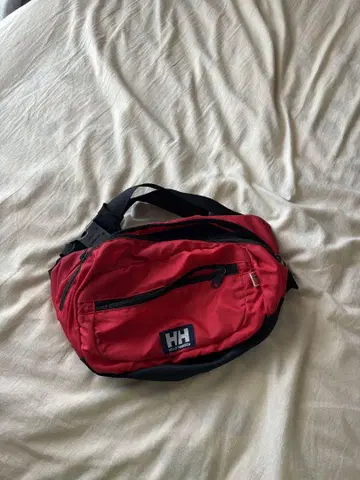 Helly Hansen 빨간색 숄더백 헬리한센 아웃도어