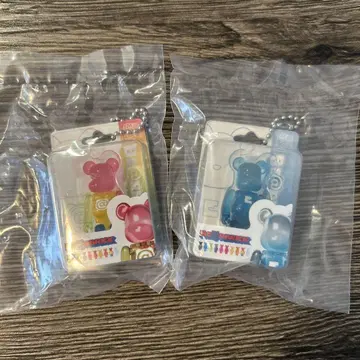 베어브릭 가챠 스카이블루 멀티 컬러
