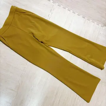 SARIA (사리아) 미 실루엣 팬츠 머스타드 컬러