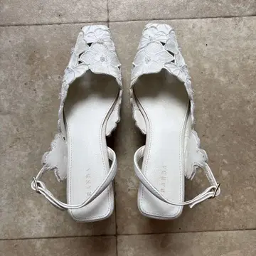 RANDA 꽃무늬 자수 슬링백 샌들 화이트 6cm 힐
