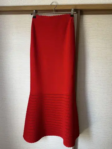 Willa Cazalet 빨간색 스커트