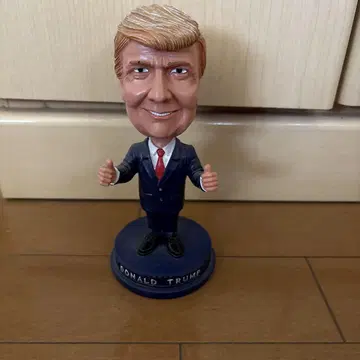 도날드 트럼프 보블헤드 피규어