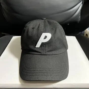최종 가격 인하 새상품급 PALACE P 로고 블랙 캡