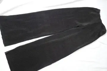 SPECCHIO 스페치오 플리츠 루즈 팬츠 블랙 컬러 40