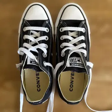 CONVERSE ALL STAR 블랙 스니커즈