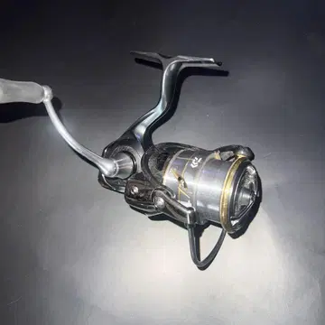 Daiwa FCLT2500S-XH 낚시 릴