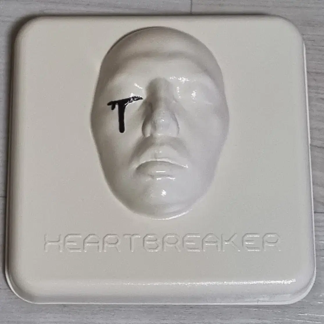 G-DRAGON | 지드래곤 G-dragon Heartbreaker GDRAGON HEARTBREAKER