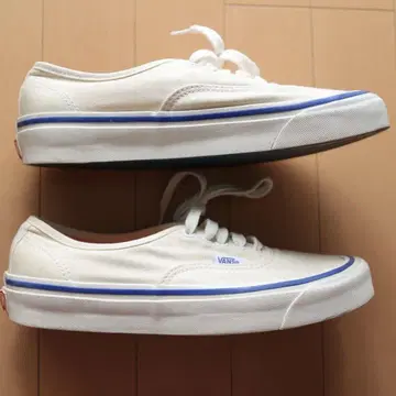 VANS 오센틱 44DX 애너하임 팩토리 24.5cm 단종