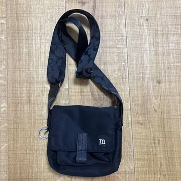 마리메코 숄더백 블랙