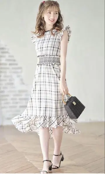 새상품 tocco closet 체크 셔링 원피스