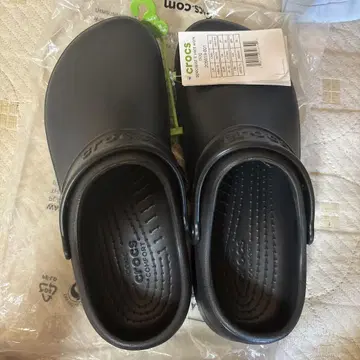 크록스 블랙