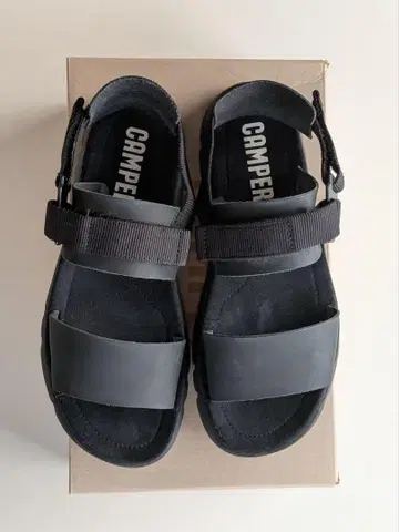 CAMPER 캠퍼 ORUGA SANDAL / 샌들 43