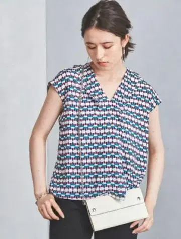 UNITEDARROWS 지오메트릭 프렌치 블라우스 셔츠 애로우즈