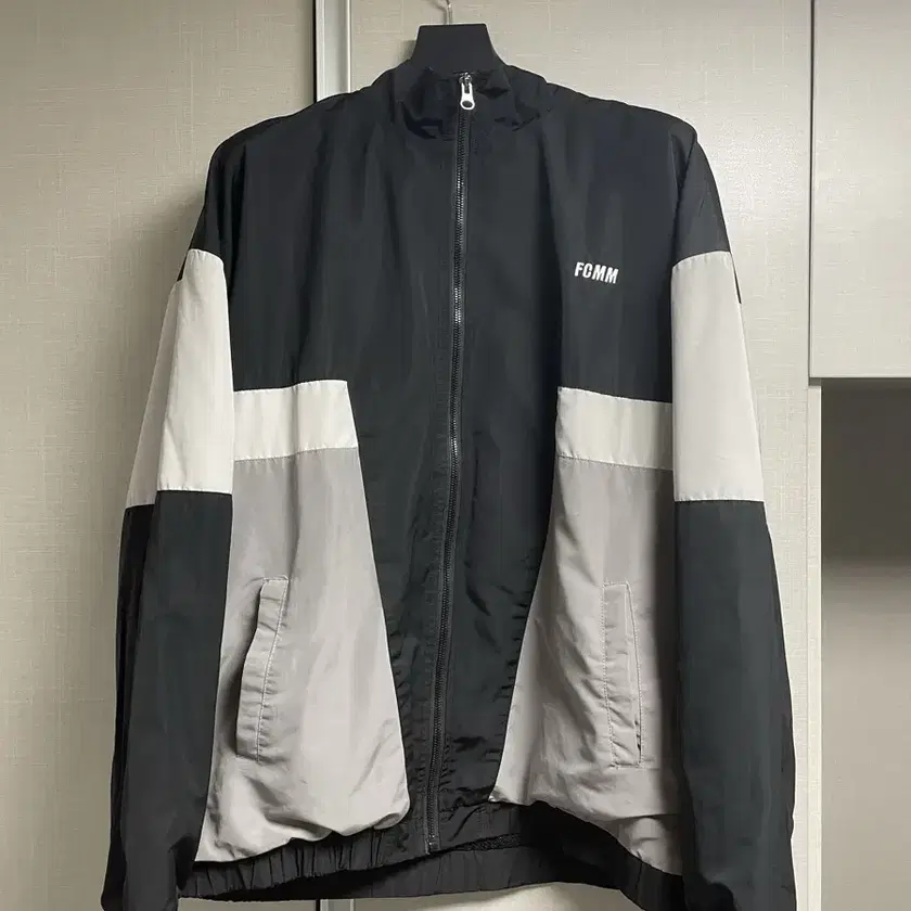 FCMM | 에프씨엠엠 FCMM Color Block Windbreaker Size L 100 on