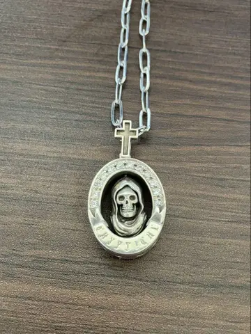 Justin Davis CRYPT 펜던트