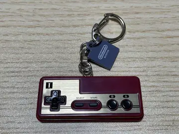 닌텐도 컨트롤러 키링 닌텐도 뮤지엄 한정판 패미컴