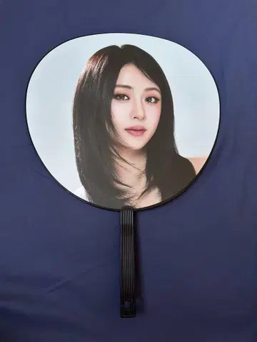 LE SSERAFIM 르세라핌 윤진 부채