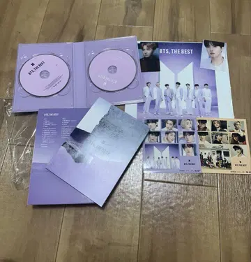 BTS 초회 한정판 메가 재킷 2장 스티커 2장 J-HOPE 카드 2장