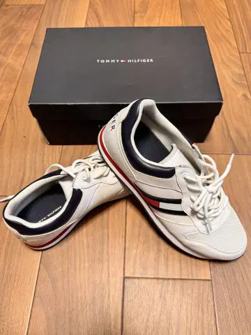 Tommy Hilfiger 화이트 스니커즈 26~26.5cm 상당