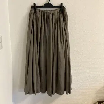카키 플리츠 롱 스커트