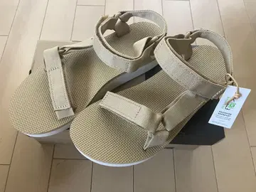 Teva 와이드 폼 유니버셜 샌들 테바